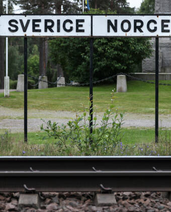 Take advantage of easy access to attractions and experiences across the Norwegian border.