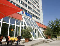 Comfort Hotel Lichtenberg ligger i stadsdelen Lichtenberg och härifrån tar ni er lätt till Alexanderplatz.