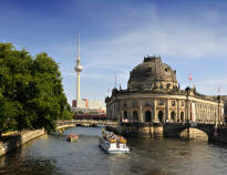 Det er et must at besøge den populære museumsø i centrum af Berlin, som I også kan opleve på en sejltur gennem byen.