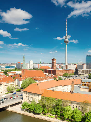 Berlin er en imponerende hovedstad, som byr på en et bredt spekter av kulturelle, historiske og gastronomiske opplevelser.