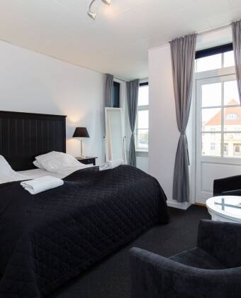 Hotellrummen är inredda med ett öga för detaljer och inspirerade av Skagens vackra omgivningar.