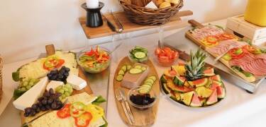 Beginnen Sie den Tag mit einem guten Frühstücksbuffet.