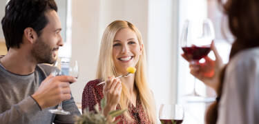 Kvällstid kan ni äta en välsmakande 4-rätters meny i den stämningsfulla restaurangen