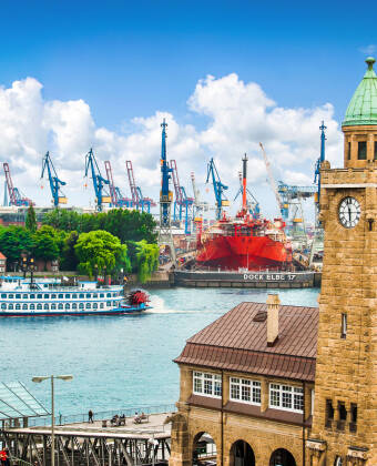 Tag på storbyferie i Hamburg, med masser af spændende oplevelser, kulturelle og historiske seværdigheder og hyggelige shoppingture.