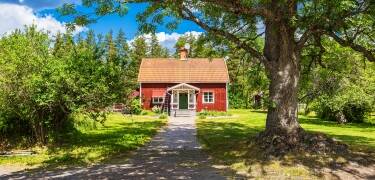 Cykeludlejning med direkte adgang til vandre- og cykelruter i det smukke smålandske landskab.