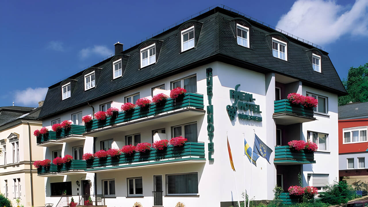 Rheinhotel Rüdesheim is perfectly positioned near the Rhine promenade in one of Germany’s most famous wine regions.