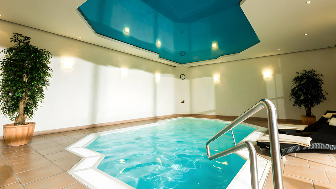 Unwind after a day out with the indoor pool, sauna, and steam bath for a well-deserved break
