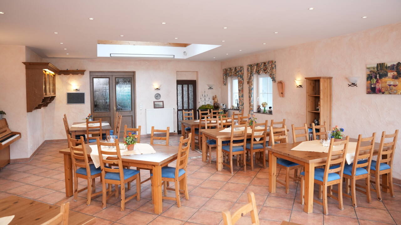 Nach einem Tag voller Erkundungen an Weinbergen und Rheinufer erwartet Sie im Hotel ein liebevoll zubereitetes 3-Gänge-Menü.