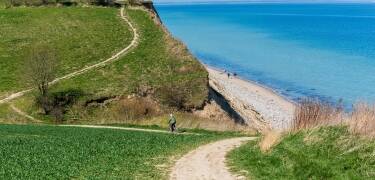 Der er flere cykelruter i omegnen indhyllet i smukke omgivelser.