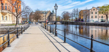 Besuchen Sie das charmante Örebro, das u. a. für sein schönes Schloss bekannt ist.