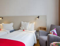 Dere bor på hyggelige og komfortable værelser, som alle er i herlig skandinavisk stil.