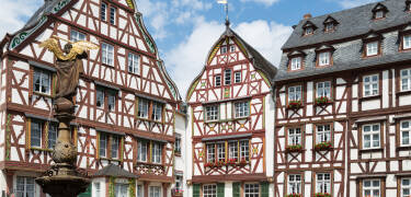 Rundt om Wintrich finder I mange historiske seværdigheder og landsbyer, som f.eks. Bernkastel.
