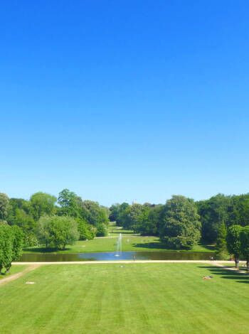 Frederiksberg Gardens, the castle and Copenhagen Zoo offer green escapes nearby.
