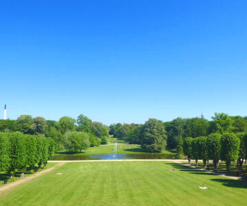 Gönnen Sie sich einen Wochenendtrip nach Dänemark. Genießen Sie die Cafés, Shopping und Restaurants in Frederiksberg.