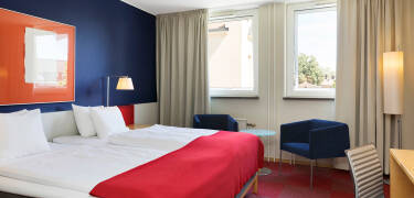 Die modernen Zimmer sind mit bequemen Carpe Diem-Betten ausgestattet, die für einen erholsamen Schlaf sorgen.