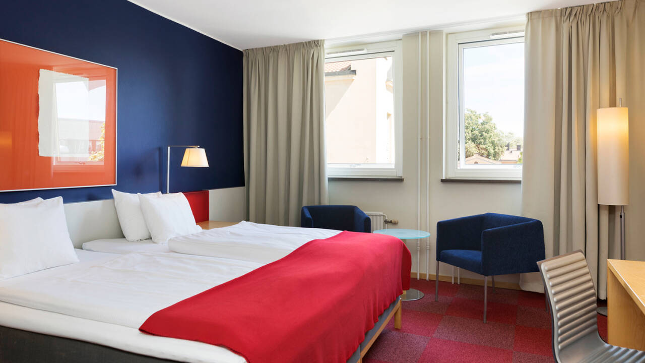 The modern rooms are equipped with comfortable Carpe Diem beds to ensure a good night's sleep.