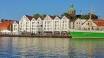 Hotellet har en alle tiders sentral beliggenhet på den sjarmerende havnen i Stavanger, hvor dere bor i vakre, maritime omgivelser.