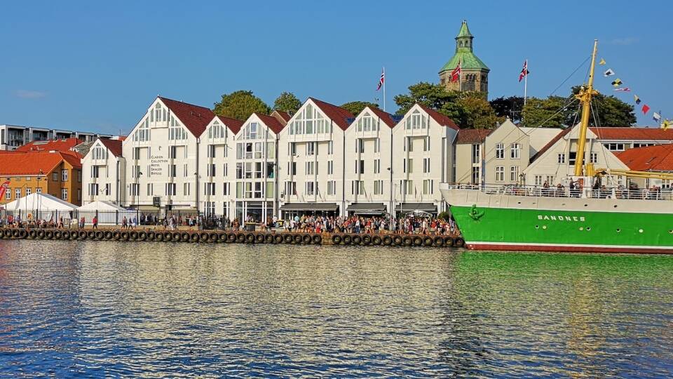 Wegen der zentrale Lage in der charmanten Stadt Stavanger  sorgt das Hotel in  jeder Jahreszeit für ein Wohnen in schöner, maritimer Umgebung.