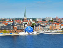 Cabinn Aarhus offers a great base for a city break in Aarhus right by the River Åen.