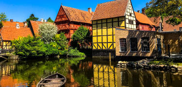 Erleben Sie die Altstadt von Aarhus, die Geschichte erlebbar macht.