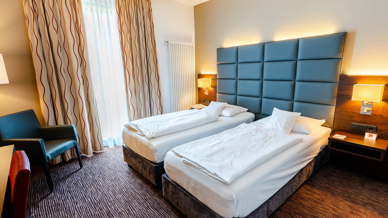 Die Zimmer sind komfortabel und verfügen über ein eigenes Bad.