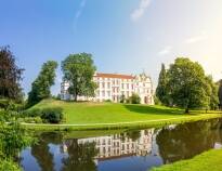 Opplev det sjarmerende gamle barokkslottet og tilhørende slottspark i Celle.