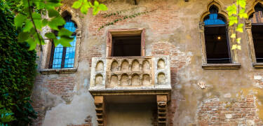 The most popular resort to visit is undoubtedly Verona. See the Roman Amphitheatre and the balcony of Romeo and Juliet.