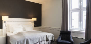 Die schönen, komfortablen Zimmer bieten Ihnen eine komfortable Umgebung während Ihres Aufenthalts in Sandefjord.