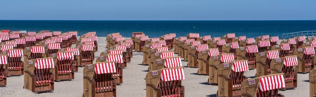 Genießen Sie die unglaubliche Landschaft und die herrlichen Sandstrände entlang der Ostseeküste auf Priwall!