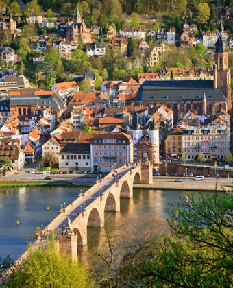 Utforsk den romantiske byen Heidelberg som ligger innenfor en kort kjøretur.