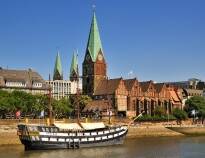 I Bremen finner dere en verden av flotte severdigheter som f.eks byens vakre domkirke det berømte rådhuset og den imponerende markedsplassen.