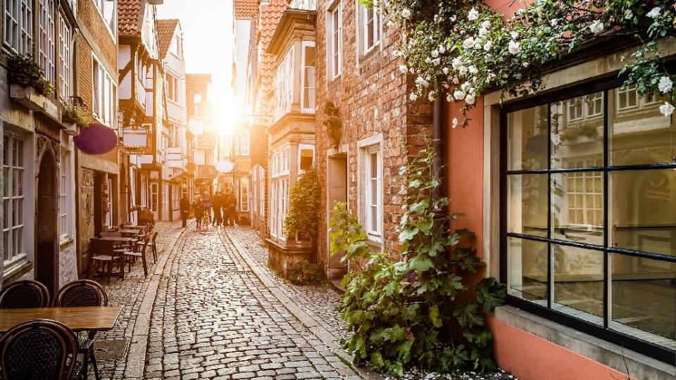 Nyd en hyggelig slentretur gennem Bremens ældste kvarter, Schnoor, hvor I bliver mødt af små charmerende stræder.