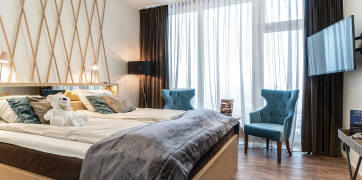 Die Zimmer sind modern und gemütlich eingerichtet.