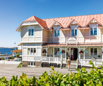 Strandflickorna hotell