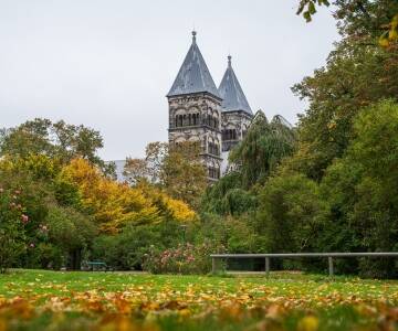 Enkel tilgang til Lund med sin historiske domkirke og vakre botaniske hage.