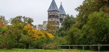 Enkel tilgang til Lund med sin historiske domkirke og vakre botaniske hage.