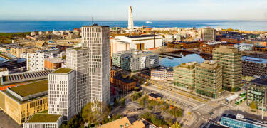 Malmö ist nur fünfzehn Kilometer entfernt und bietet Shopping, Kultur und ein maritimes Flair.