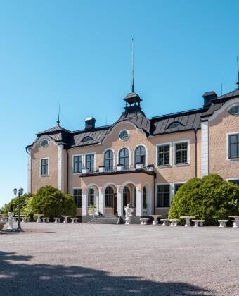 Nyt en herlig slottsferie i Sverige med avslapping, god mat, aktiviteter og natur i et herlig lifestyle-konsept, hvor det er noe for enhver smak.