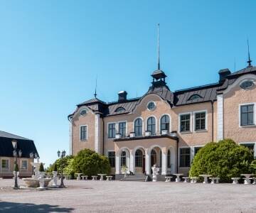 Genießen Sie einen schönen Schlossurlaub in Schweden - mit Entspannung, gutem Essen, Aktivitäten und Natur. Ein herrliches Lifestyle-Konzept, das für jeden etwas bereit hält.