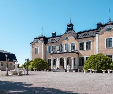 Boka ett prisvärt hotellpaket och en härlig slottsvistelse hos Risskov Bilsemester.