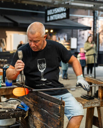Visit the exciting Hadeland Glassverk. Hand crafts at its best.