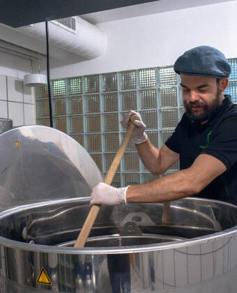 Hotellet har ett eget bryggeri och är därför stolta över att kunna erbjuda en egen hembryggning