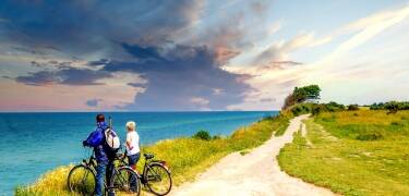 Perfekt för cykling, vandring eller strandbesök, med enkel tillgång till leder och natur.