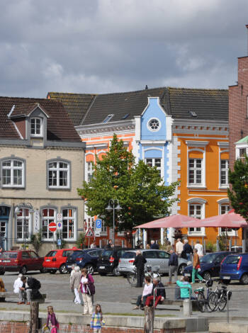 Upptäck Husum, Kiel, Schleswig eller till och med Hamburg – alla inom bekvämt avstånd.