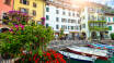 Udforsk Riva del Garda og besøg smukke og spændende byer, såsom Malcesine og Limone sul Garda.