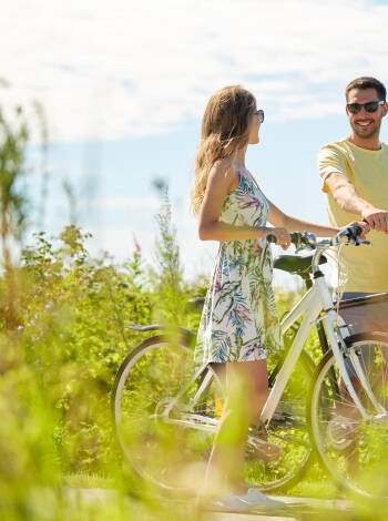 Den vackra naturen och närområdet passar idealt för både vandring och cykling.