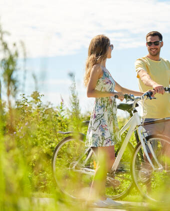 Den vackra naturen och närområdet passar idealt för både vandring och cykling.