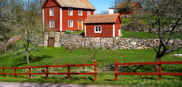 Upplev Småland och Vilhelm Mobergs bygd under er semester.