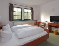 Das Hotel verfügt über 42 gemütliche und komfortable Zimmer, von denen einige über einen privaten Balkon mit Aussicht verfügen.