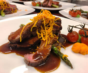 I hotellets restaurant tilbydes lækre og traditionelle retter hjemmelavet fra bunden.